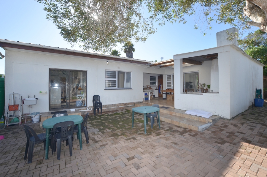 3 Bedroom Property for Sale in Yzerfontein Western Cape